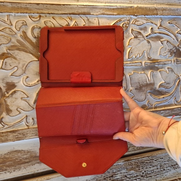 MICHAEL KORS Apple Ipad Mini Red Saffiano Leather Clutch Display Case.  - Picture 11 of 16